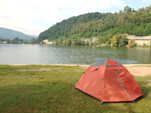 How Big Should a Camp Kitchen Water Tank Be? The Gallons-Per-Day Math